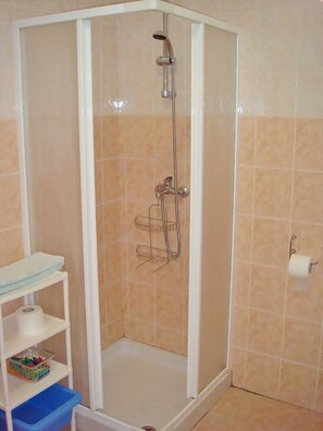 Appartement, 1 lit double | Salle de bain