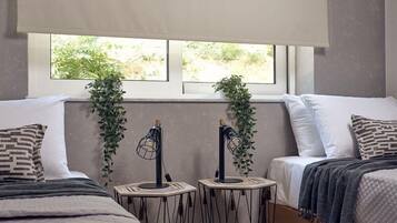 Villa, 2 Bedrooms (Chris) | 3 bedrooms, premium bedding, in-room safe, individually decorated