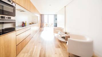 Penthouse Basic | Area keluarga
