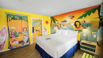 Beach Theme | Desk, laptop workspace, WiFi