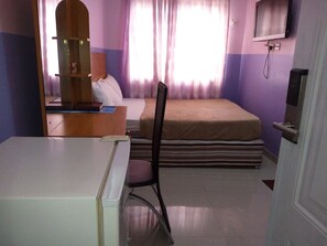 Desk, free rollaway beds, free WiFi