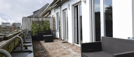 Deluxe Apartment (Kaiserstraße 136) | Terrace/patio