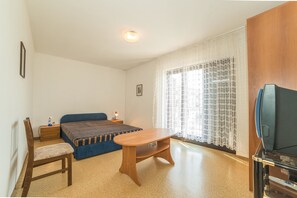 Apartment, 1 Doppelbett | Kostenloses WLAN, Bettwäsche