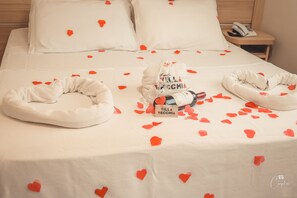 Basic Double Room, 1 Double Bed, Non Smoking | Minibar, desk, iron/ironing board, free WiFi - Pousada Villa Vecchia (Canela)