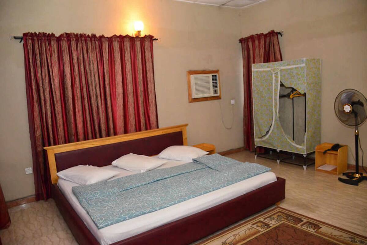 Premium bedding, desk, free WiFi, bed sheets