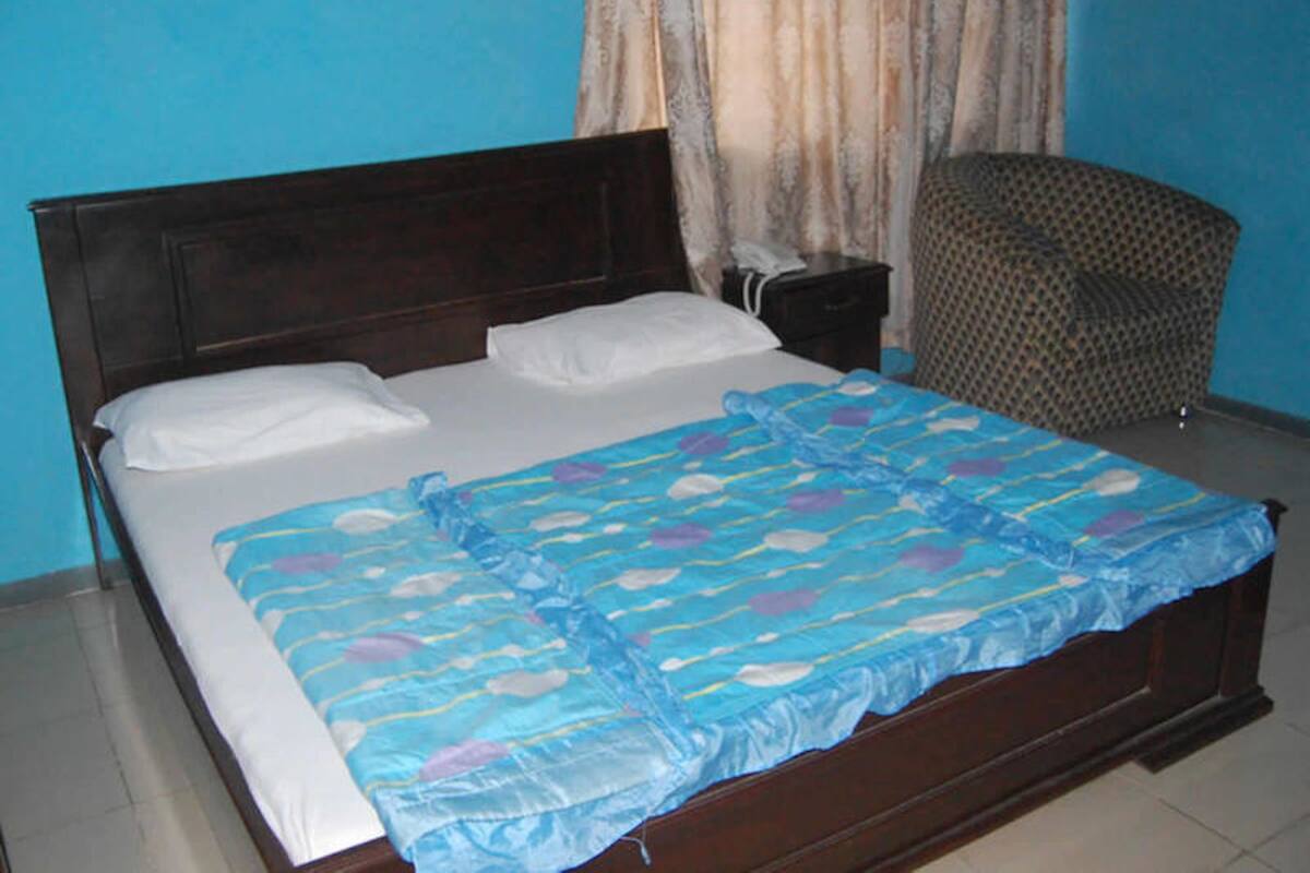 Premium bedding, desk, free WiFi, bed sheets