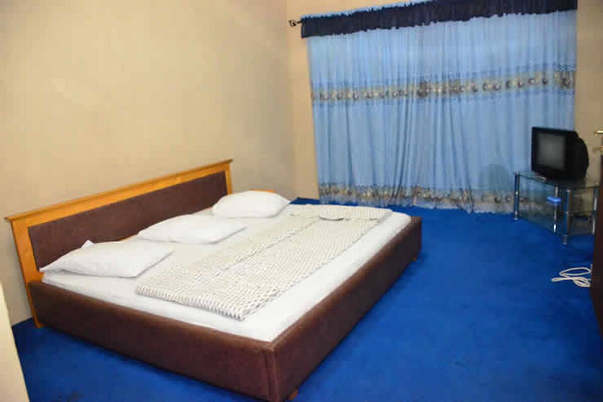 Premium bedding, desk, free WiFi, bed sheets