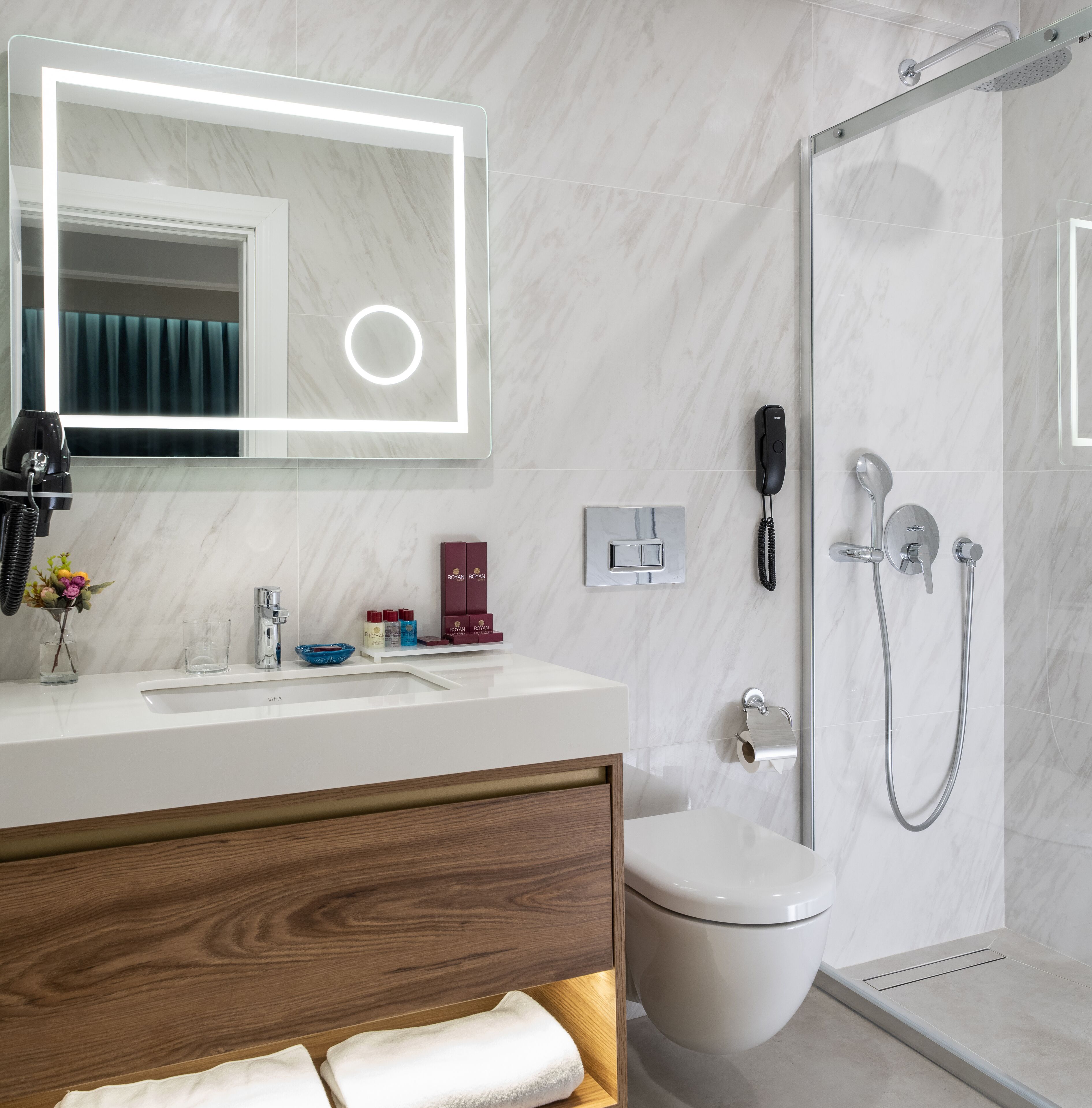 Photo - Royan Suites