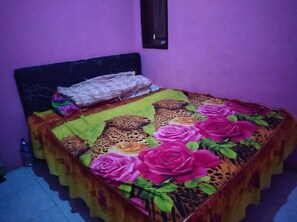 Standard Double Room | Free WiFi