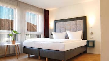 1 bedroom, in-room safe, individually decorated, desk