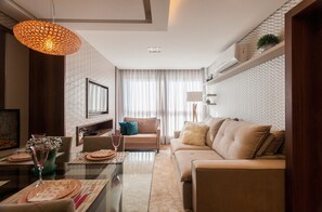 Apartamento | Área de estar | TV de tela plana