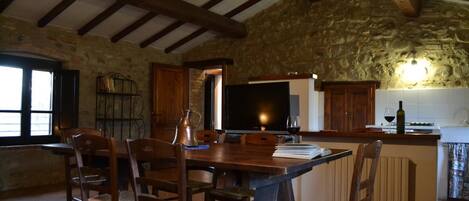 Apartment (Blu) | In-room dining