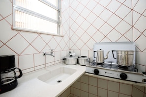 Apartment, Non Smoking | Private kitchen