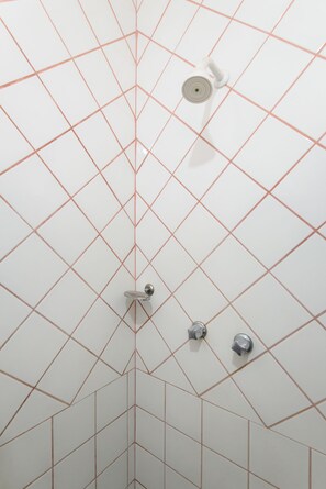 Apartment, Non Smoking | Bathroom