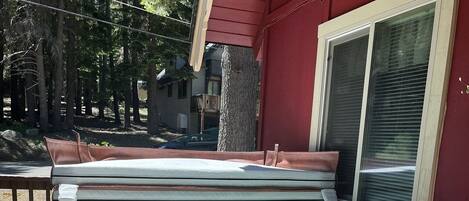 House, 4 Bedrooms | Property grounds