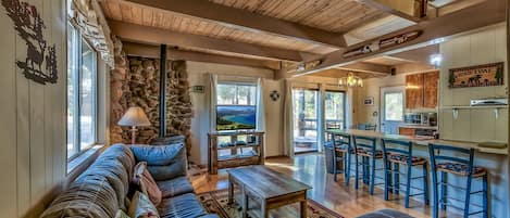 하우스, 침실 3개 | 거실 공간 | TV