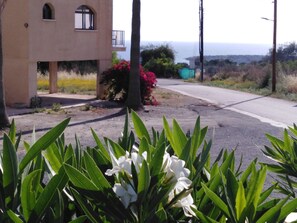 Exterior detail - Lovely large 7 bedroom villa in coral bay center -very private-very quiet  (Coral Bay)