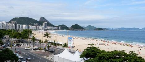 Apartamento, várias camas, para não fumantes | Vista para o jardim