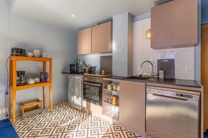 Refrigerador, microondas