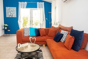 Family Villa, 3 Bedrooms | Living area | Flat-screen TV - Villa Salieri (Pegeia)