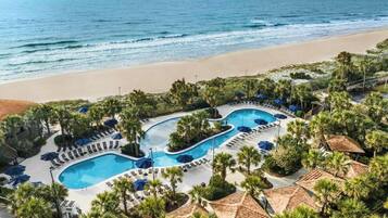 Indoor pool, outdoor pool