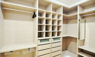 Habitación triple, balcón | Servicio de la habitación