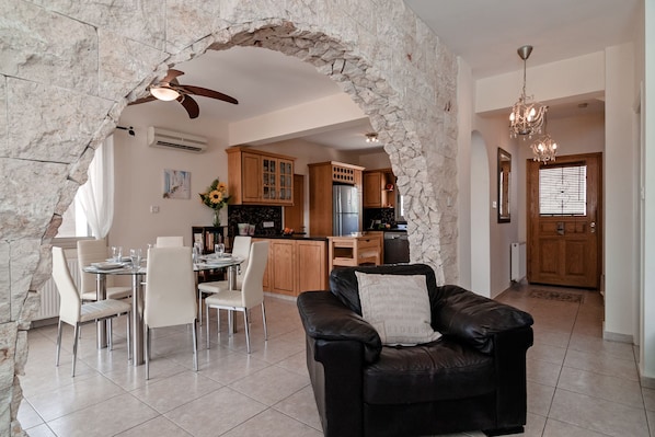 Vila Keluarga | Area keluarga | TV layar datar