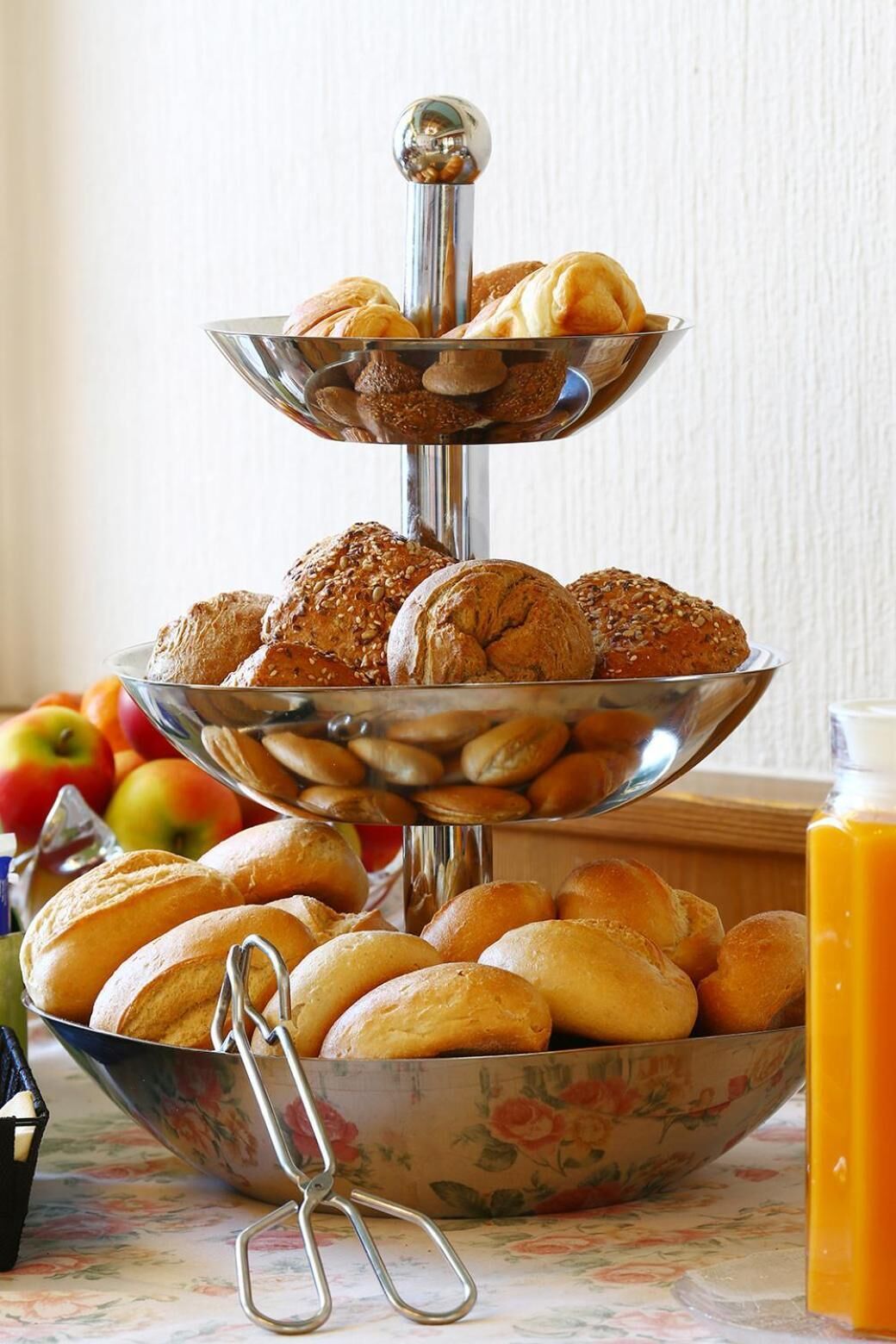 breakfast and dinner served, german cuisine