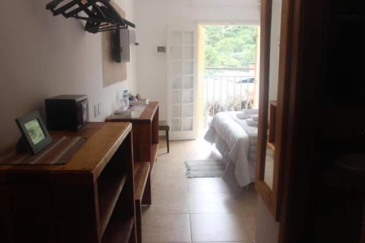 Ropa de cama hipoalergénica, cubrecamas y cortinas blackout