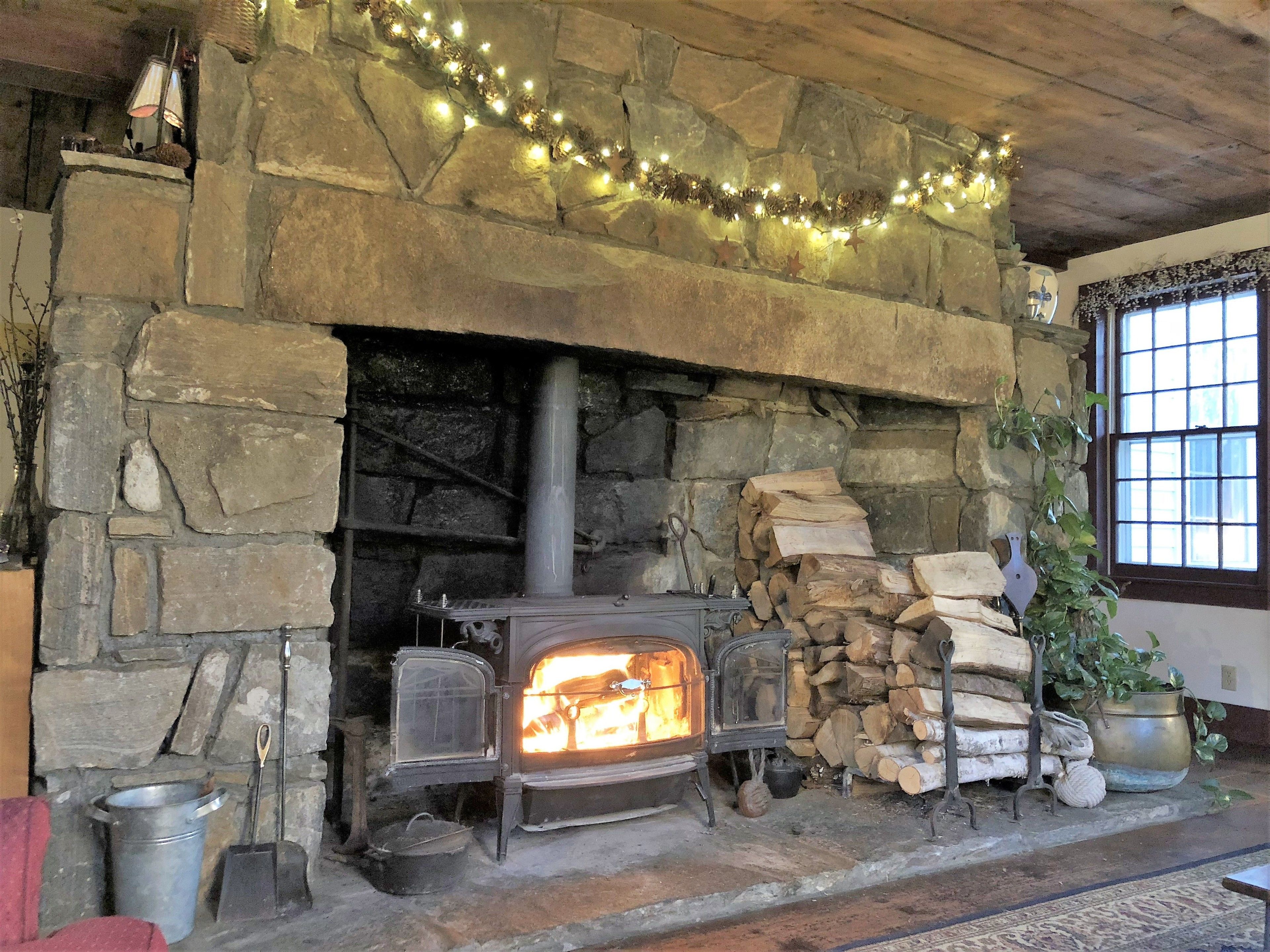 Riverwind Inn Bed and Breakfast in Deep River, United States