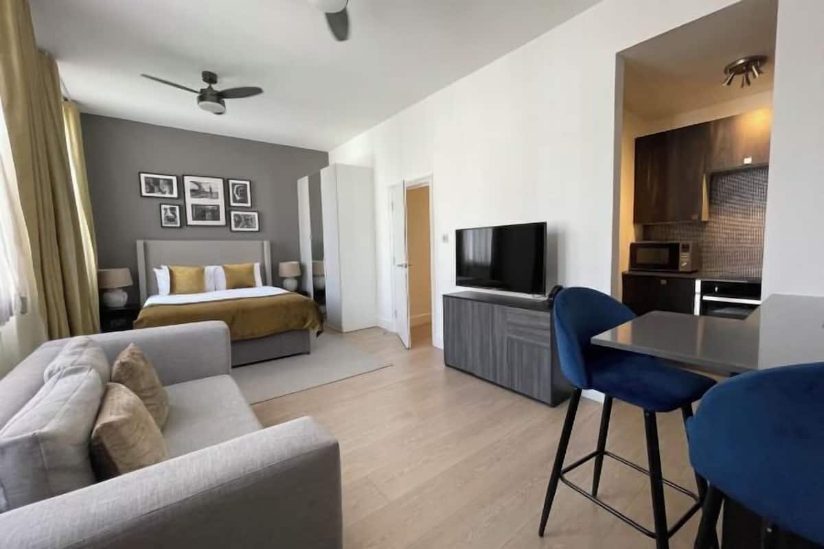1 bedroom, premium bedding, in-room safe, individually decorated
