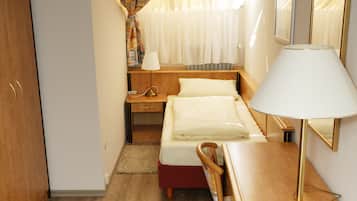 Economy Single Room, Shared Bathroom | Free WiFi, wheelchair access