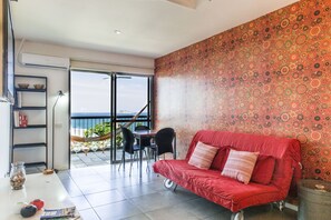 JC201 | ห้องนั่งเล่น | ทีวีจอแอลอีดี