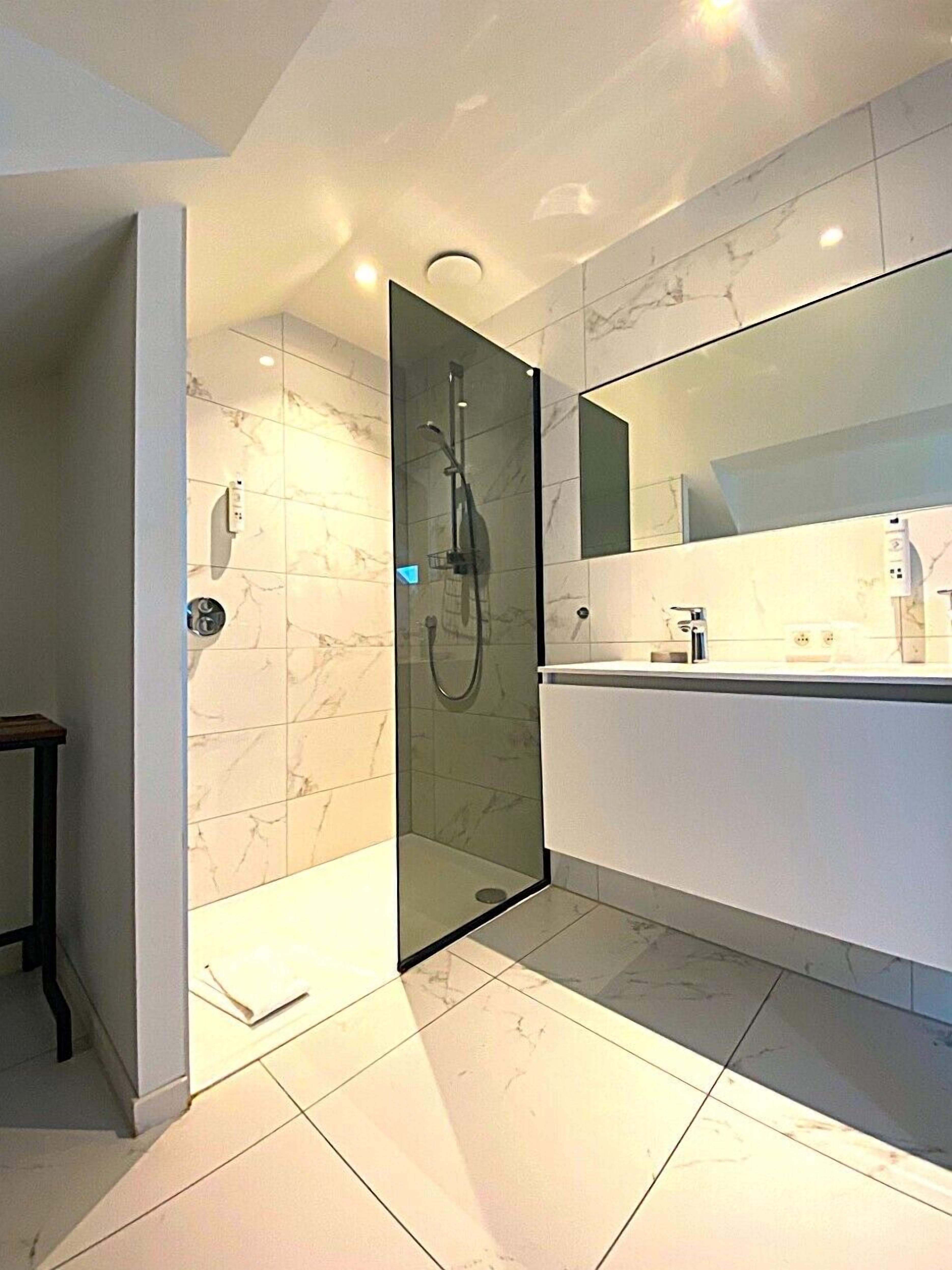 comfort double attic room | bathroom | free toiletries, hair dryer, towels, soap