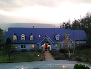Aerial view - Garden Inn Bed & Breakfast at Bee Rock (Monterey)
