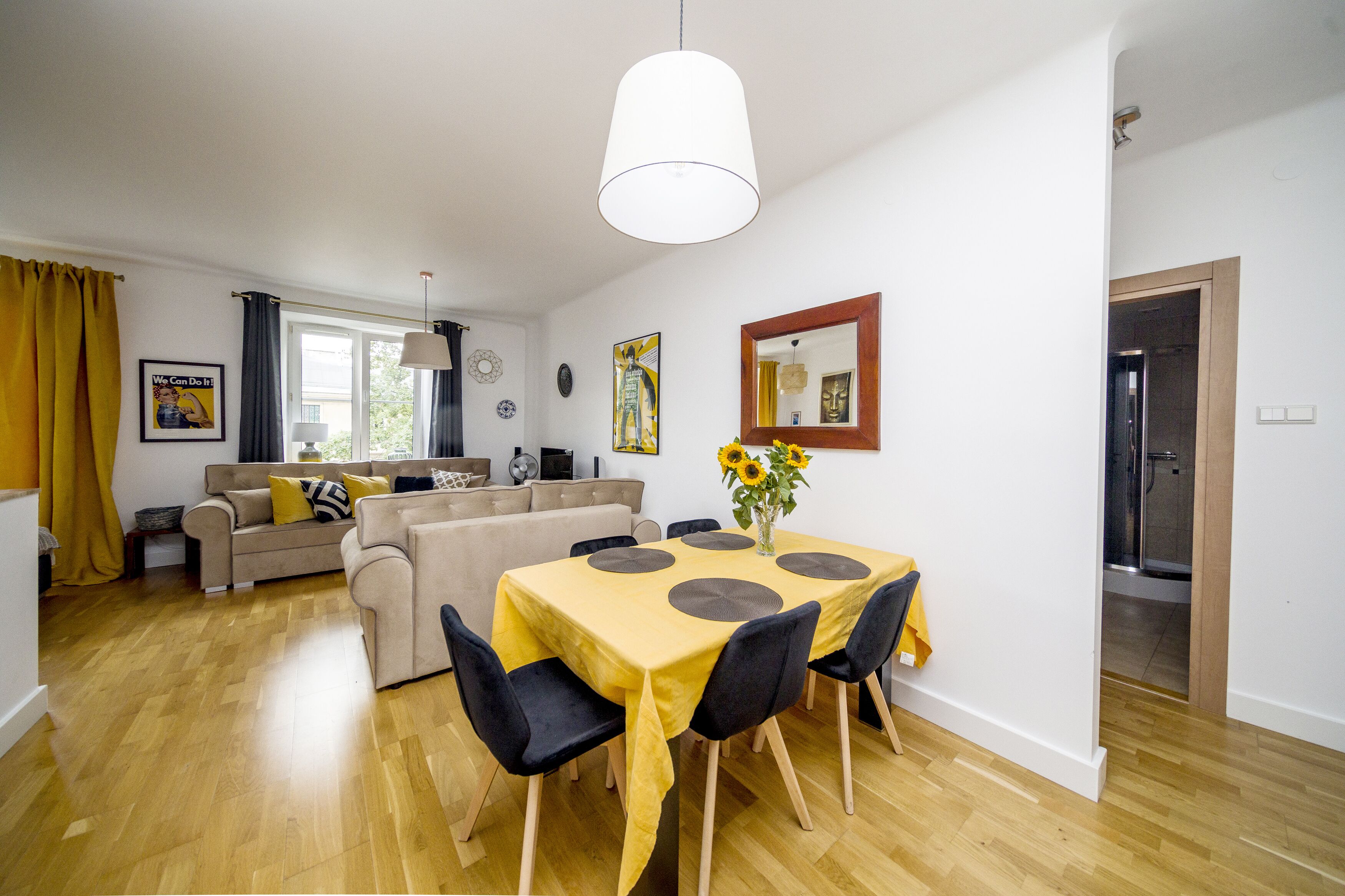 Premium Apartment | Living area | Flat-screen TV