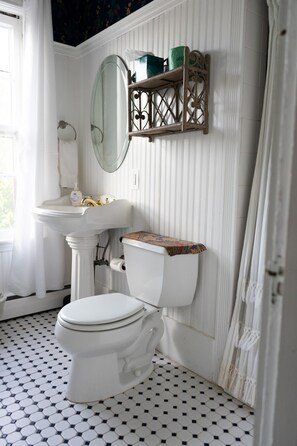 Romantic Room, Ensuite (Mary Franklin Suite) | Bathroom - The Dormer House (Cape May)