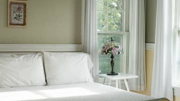 Standard Room, Ensuite (Mary Francis Denning Room) | Free WiFi