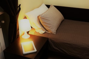 Desk, blackout curtains, soundproofing, free WiFi - Verdeoliva Bed & Breakfast (Bari)