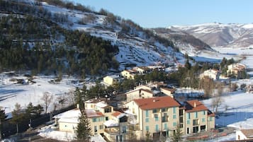 Esterni
