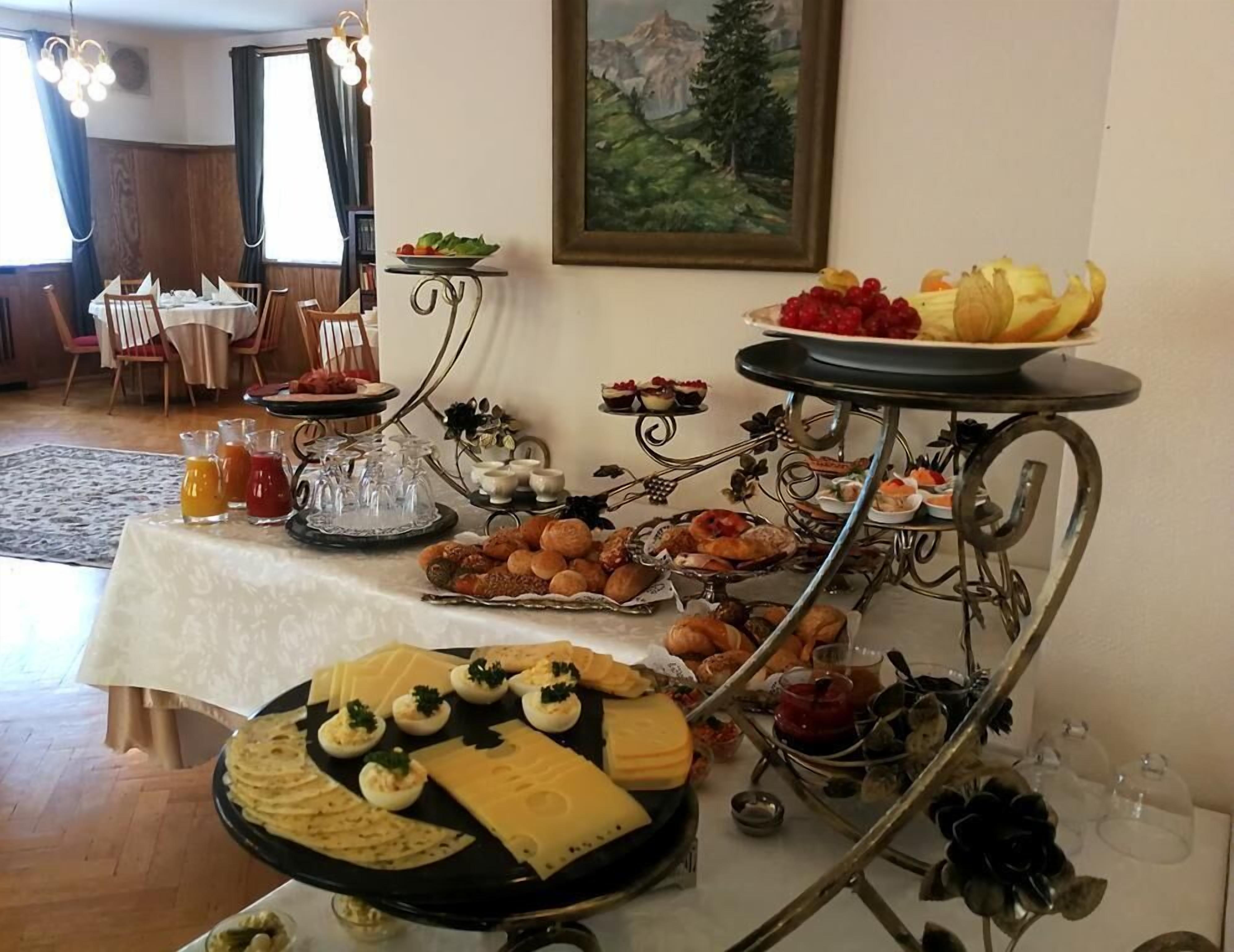 Petit déjeuner buffet compris tous les jours