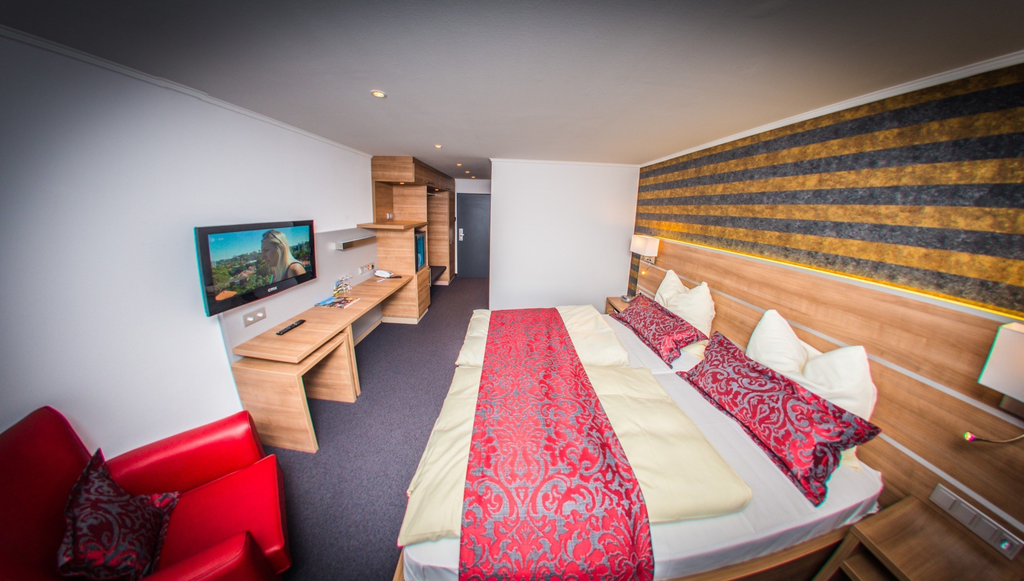 Minibar, in-room safe, desk, soundproofing