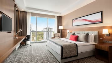Seprai katun Mesir, seprai premium, minibar, dan brankas