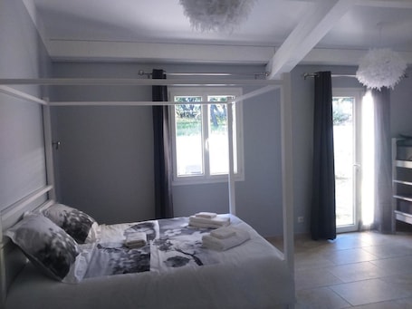 Double Room, Terrace | Individually decorated, individually furnished, desk, blackout drapes. Le Jasmin