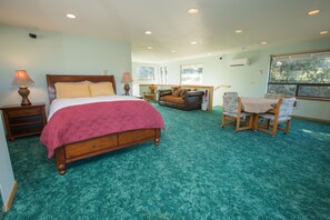 بديكورات فريدة لكل غرفة وطراز فريد لكل وحدة ومكواة/لوح كي