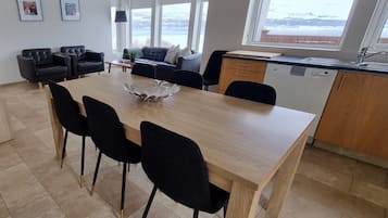 Maison, 3 chambres, bain à remous, vue océan | Cuisine privée