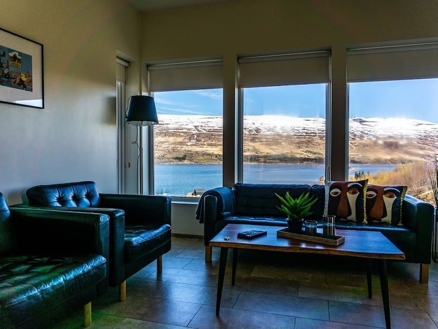 House, 3 Bedrooms, Hot Tub, Ocean View | Living area | 32-inch flat-screen TV with cable channels, TV