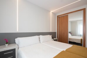 Superior Room | In-room safe, desk, free cribs/infant beds, free WiFi