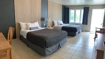 Comfort Room, 2 Queen Beds | Soundproofing, free WiFi, bed sheets