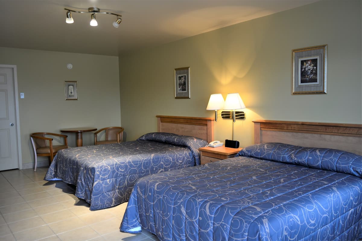 Chambres insonorisées, Wi-Fi gratuit, draps fournis